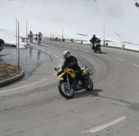 Ausgangspunkt-fuer-Top-Motorradtouren-in-den-Kitzbueheler-Alpen Ausgangspunkt-fuer-Top-Motorradtouren-in-den-Kitzbueheler-Alpen